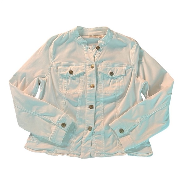 CHICO’S WOMENS WHITE JEAN JACKET SIZE 8-10 WITH PRETTY FLORAL ON BACK - Picture 9 of 12